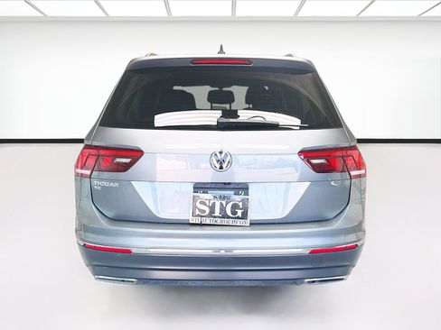 Used 2021 Volkswagen Tiguan SE FWD image 5