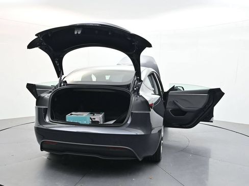 Used 2024 Tesla Model 3 Standard Range RWD image 57