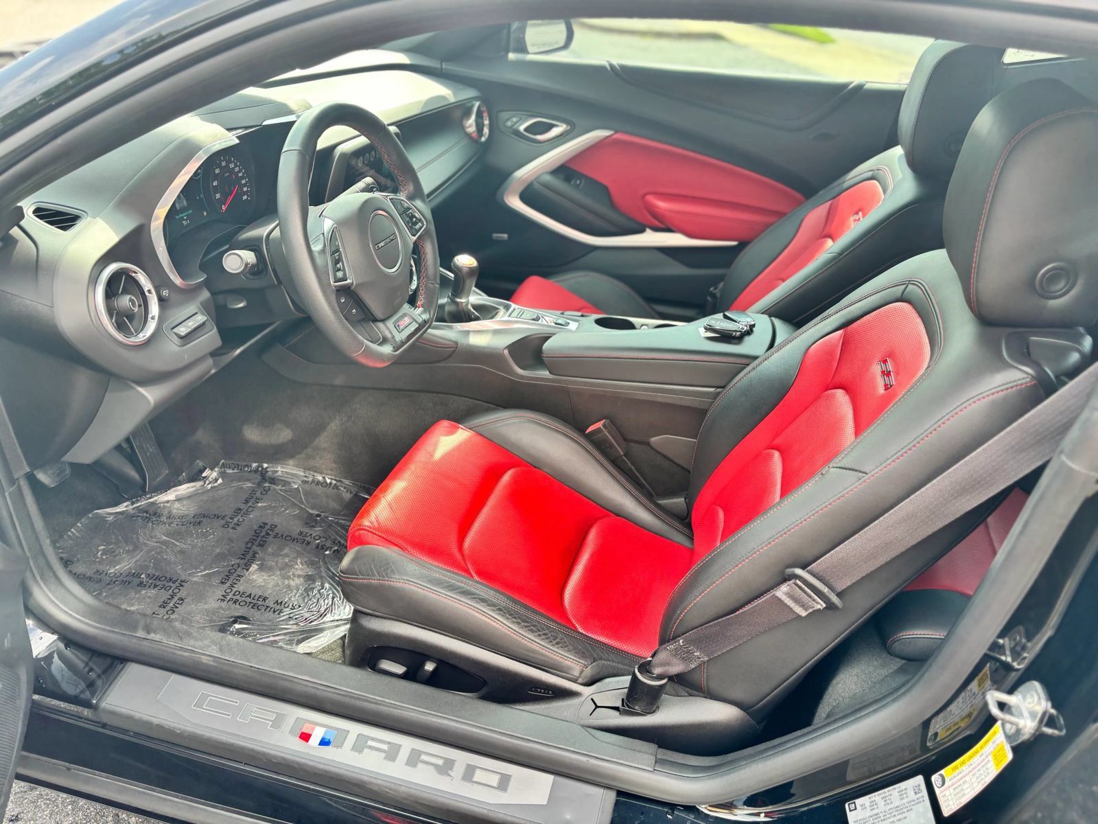Used 2016 Chevrolet Camaro SS RWD image 12