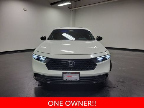 Used 2023 Honda Accord Sport image 3