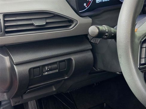 Used 2024 Subaru Crosstrek 2.5i Limited w/ Crosstrek Mirror Package image 10