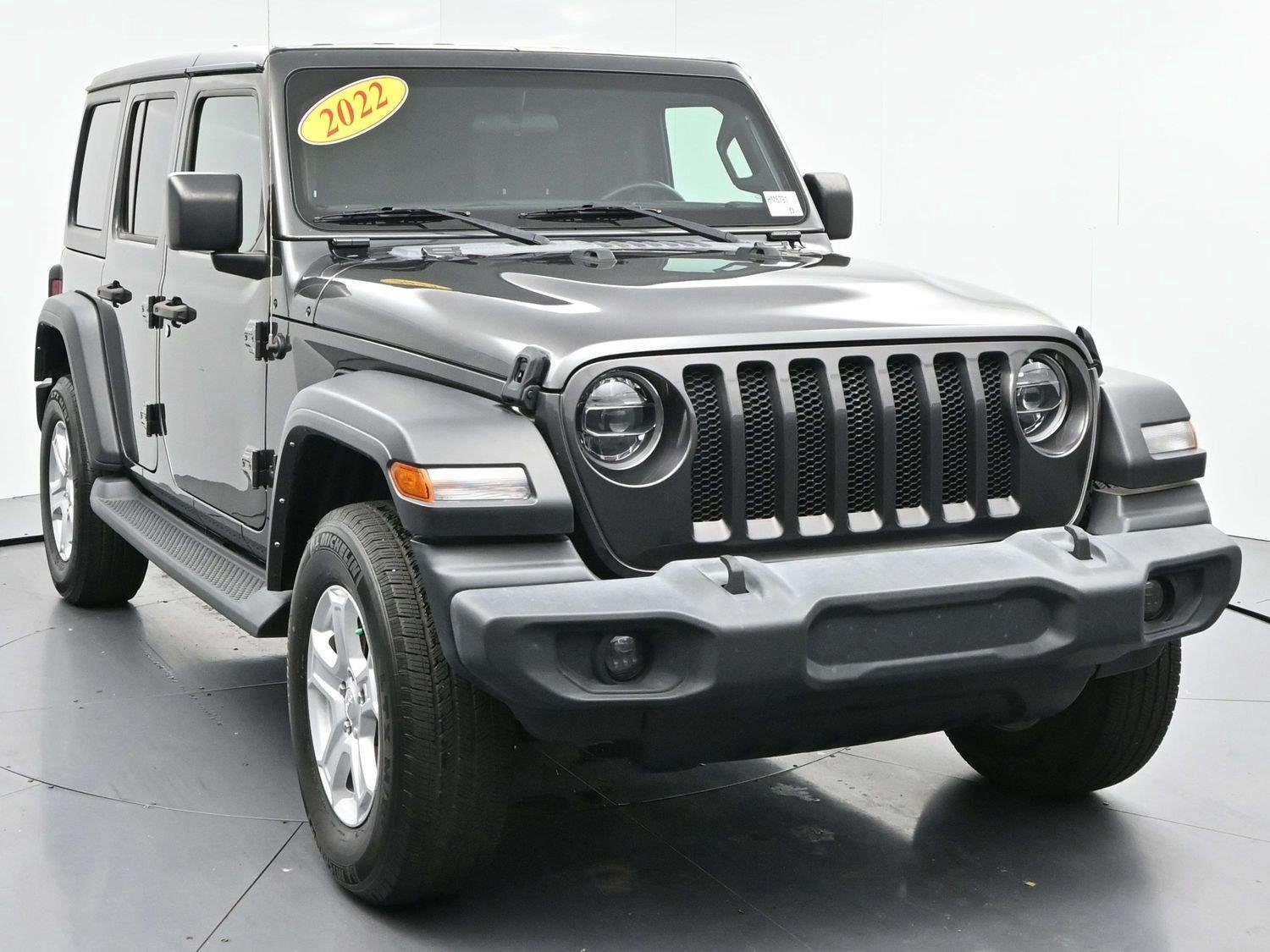 Used 2022 Jeep Wrangler Unlimited Sport AWD/4WD image 2
