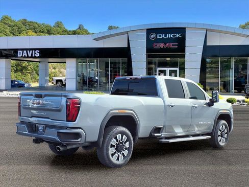 Used 2024 GMC Sierra 2500 Denali w/ Technology Package image 4