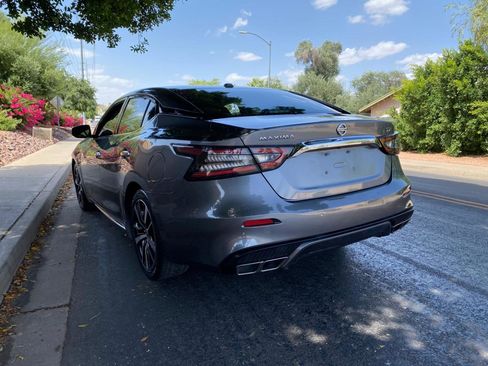 Used 2022 Nissan Maxima SV w/ Floor Mat Group FWD image 9