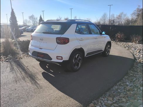 New 2026 Hyundai Venue SEL image 7