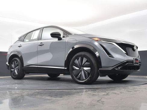 Used 2023 Nissan Ariya AWD image 36