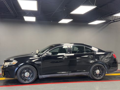 Used 2015 Ford Taurus Police Interceptor AWD image 3