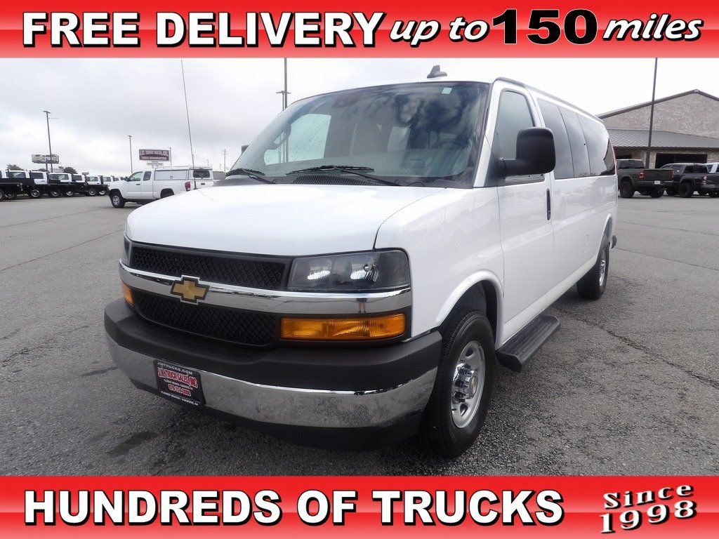 Used 2025 Chevrolet Express 3500 LT w/ LT Preferred Equipment Group RWD image 1
