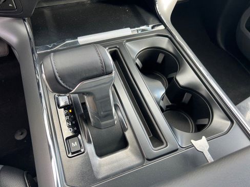 New 2025 Ford F150 Lariat w/ Equipment Group 501A Mid image 15