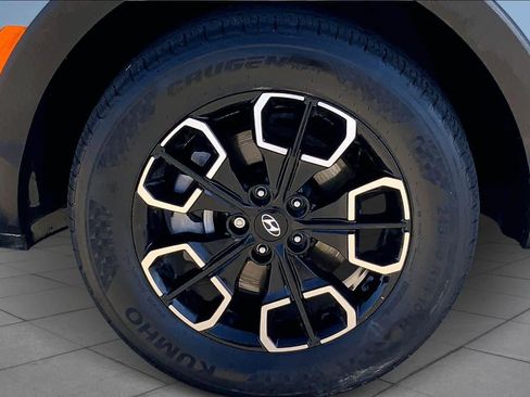 Used 2023 Hyundai Santa Cruz SE image 10