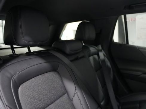 New 2026 Chevrolet Equinox LT w/ Convenience Package II image 17