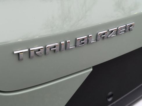 New 2026 Chevrolet TrailBlazer LT w/ Convenience Package FWD image 31