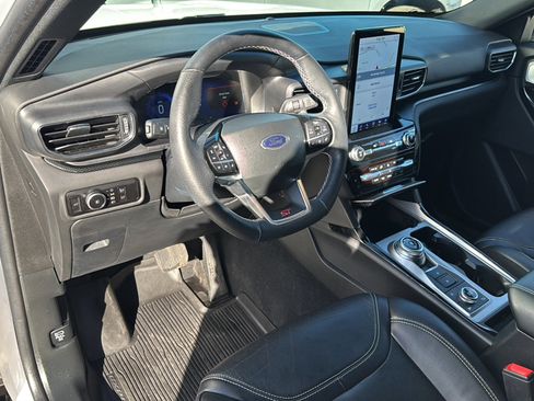 Used 2023 Ford Explorer ST w/ Equipment Group 401A image 10
