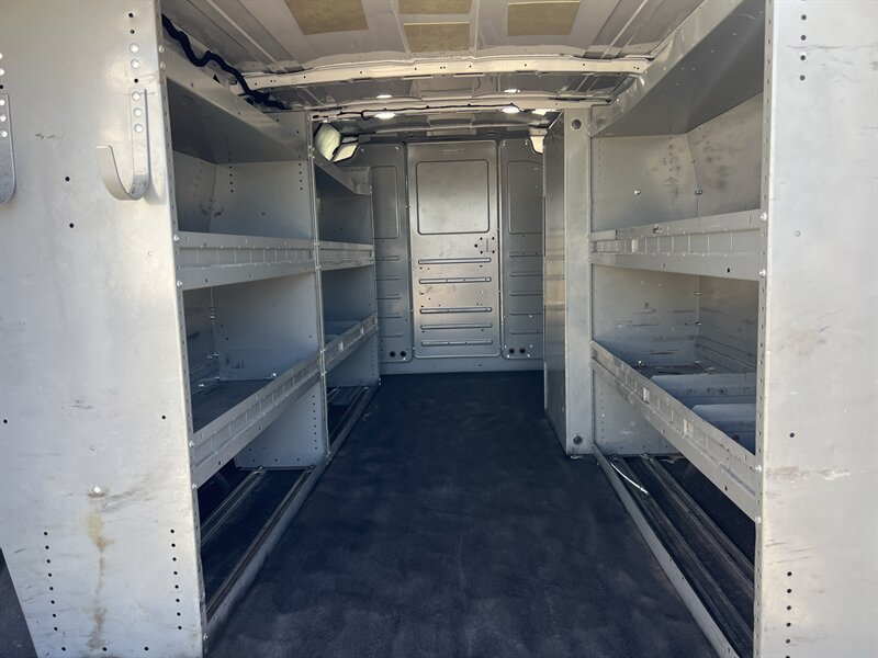 Used 2021 Ford Transit 250 Low Roof RWD image 9