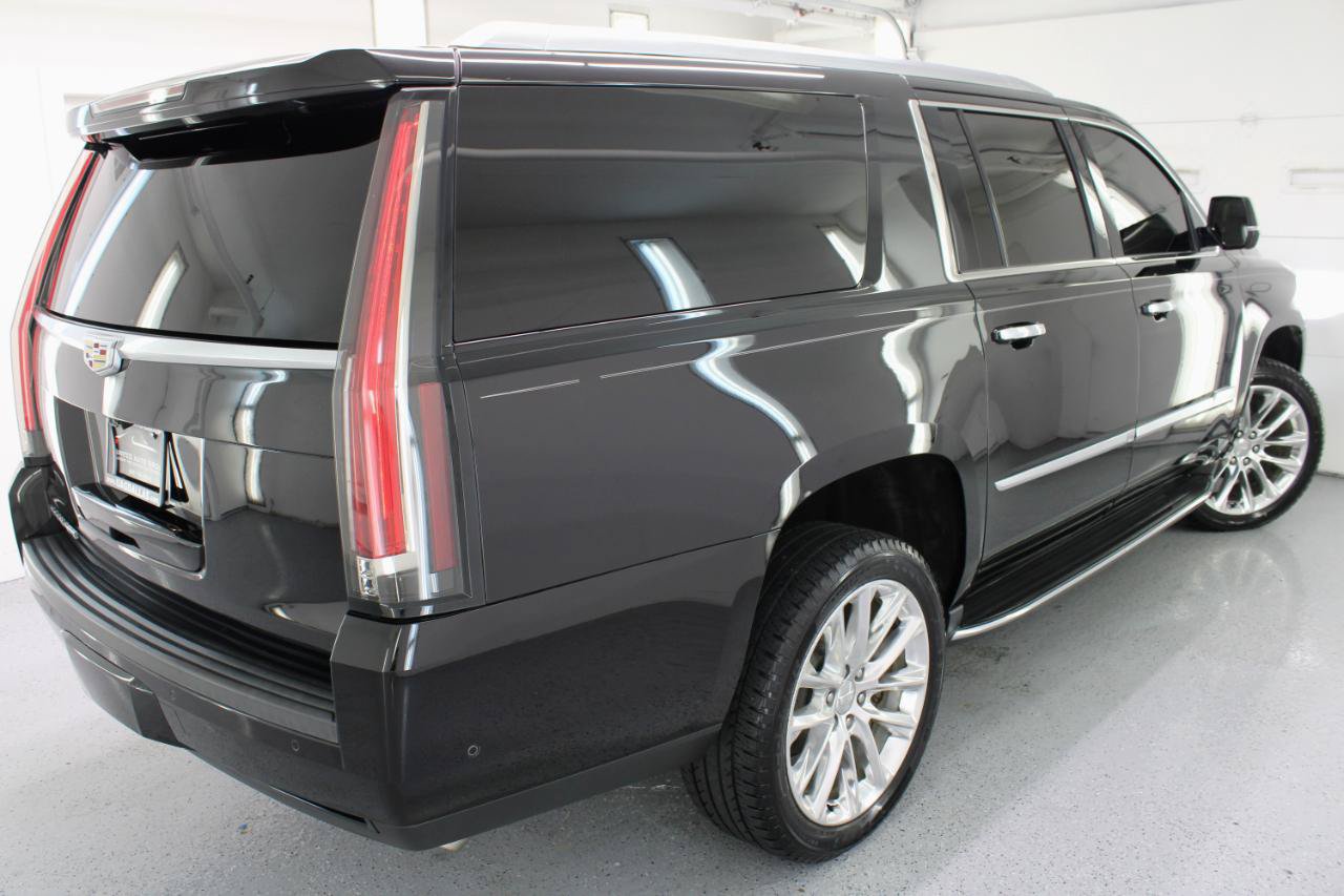 Used 2019 Cadillac Escalade ESV Luxury RWD image 30