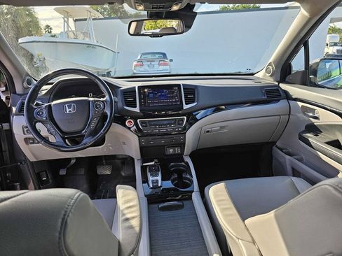 Used 2017 Honda Pilot Elite image 23