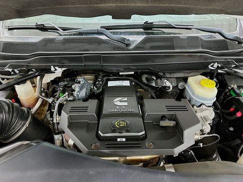 Used 2021 RAM 2500 Laramie image 31