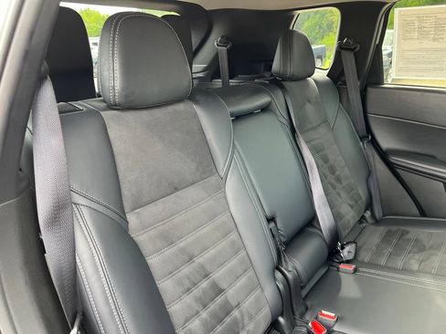 Used 2025 Mitsubishi Outlander SE AWD/4WD image 15