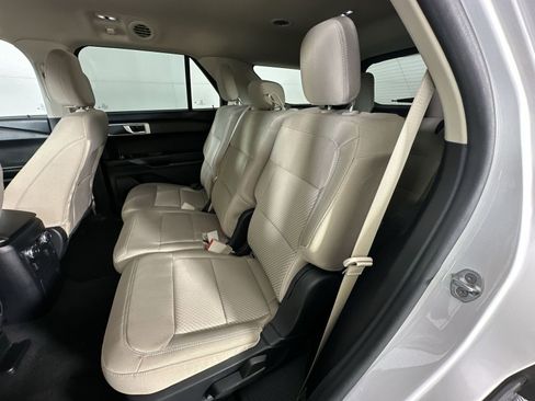 Used 2021 Ford Explorer 2WD image 22