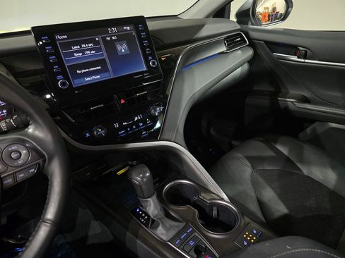 Used 2024 Toyota Camry XSE image 25