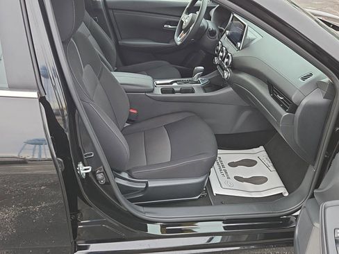 Used 2025 Nissan Sentra SV image 12