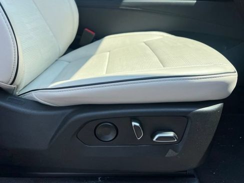Used 2023 Cadillac Escalade ESV Sport w/ Touring Package AWD/4WD image 16