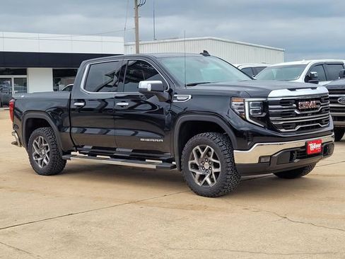 New 2026 GMC Sierra 1500 SLT AWD/4WD image 2