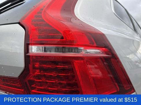 Used 2018 Volvo XC60 T6 Inscription w/ Luxury Seat Package image 13