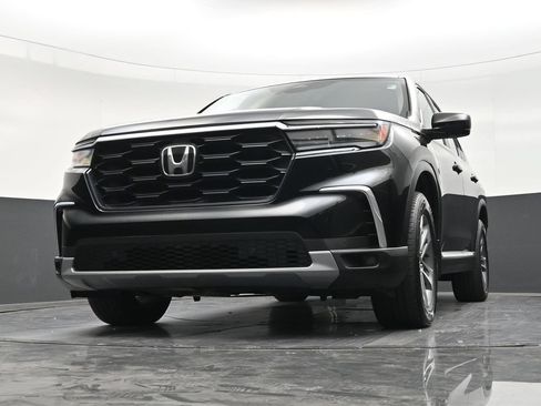 Used 2025 Honda Pilot EX-L image 27