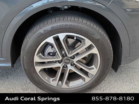 Certified 2025 Audi Q5 Premium w/ Convenience Package AWD/4WD image 16