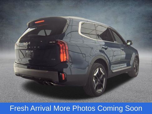 Used 2025 Kia Telluride S AWD/4WD image 4