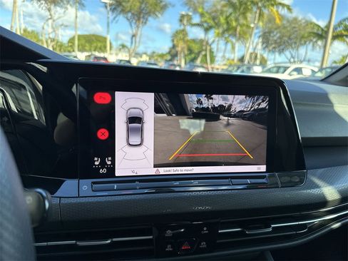 Used 2022 Volkswagen GTI SE image 51