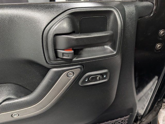 Used 2017 Jeep Wrangler Sport AWD/4WD image 13