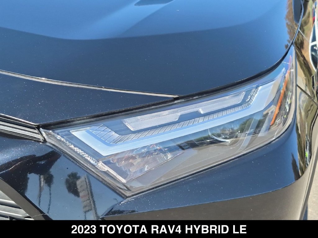 Used 2023 Toyota RAV4 LE AWD/4WD image 10