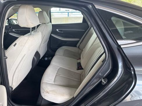 Used 2025 Hyundai Sonata SEL FWD image 3