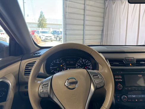 Used 2013 Nissan Altima 2.5 SV FWD image 25