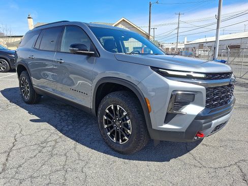 New 2026 Chevrolet Traverse Z71 image 2