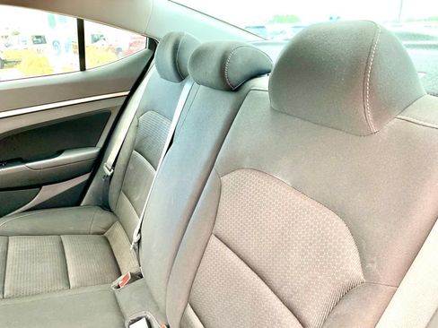 Used 2017 Hyundai Elantra Value Edition FWD image 14