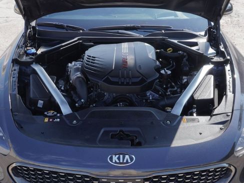 Used 2021 Kia Stinger GT2 image 19