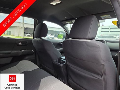 Used 2020 Toyota Tacoma TRD Sport w/ Technology Package AWD/4WD image 16