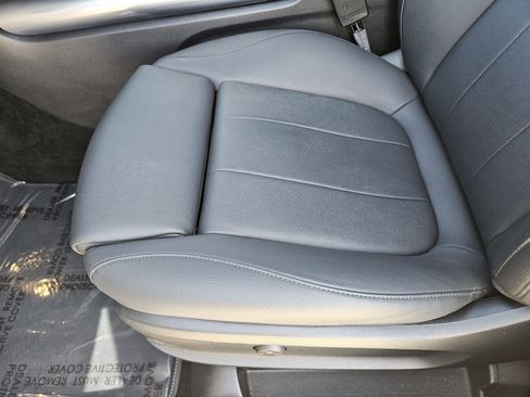 Certified 2024 Mercedes-Benz GLA 250 4MATIC image 24