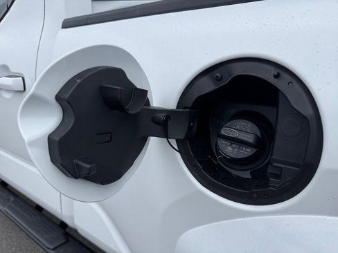 New 2025 Toyota Tacoma TRD Sport image 19