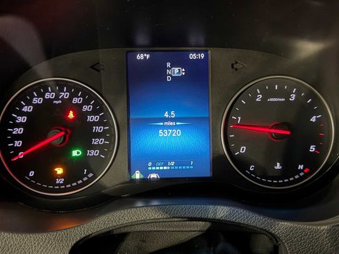 Used 2022 Mercedes-Benz Sprinter 2500 image 8