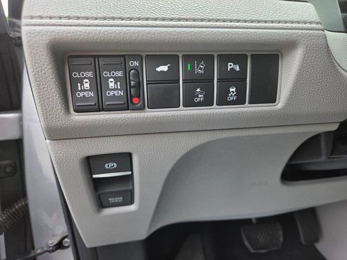 Used 2018 Honda Odyssey Elite image 20