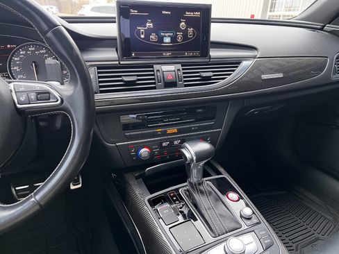 Used 2014 Audi S6 Prestige image 13