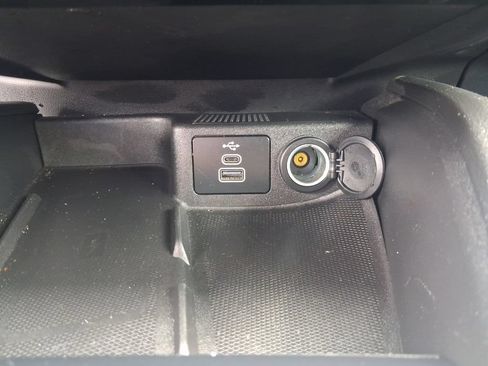Used 2025 Ford Escape Active w/ Active Premium Tech Pack AWD/4WD image 18