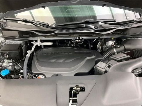 Certified 2026 Honda Odyssey Touring image 29