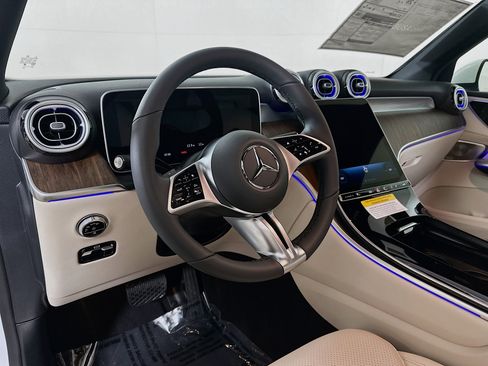 New 2026 Mercedes-Benz GLC 300 4MATIC image 9