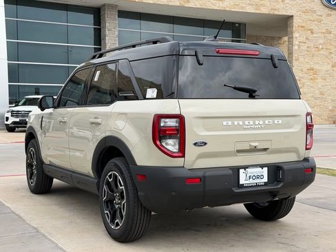 New 2025 Ford Bronco Sport Outer Banks w/ Outer Banks Tech Package+ image 11