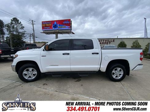 Used 2021 Toyota Tundra SR5 image 39
